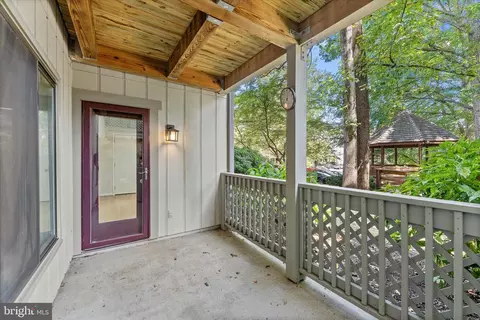 2245 Hunters Run Dr, Reston, VA 20191 photo 33