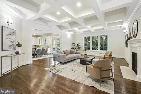 6434 Noble Dr, Mclean, VA 22101 photo 3