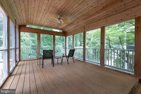Exterior - 6732 Baron Rd, Mclean, VA 22101 photo 14 of 25