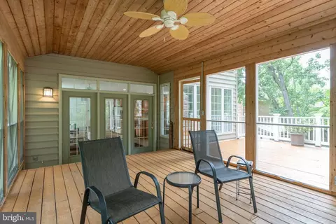 Exterior - 6732 Baron Rd, Mclean, VA 22101 photo 11 of 25