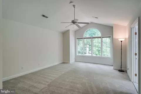 Living - 6732 Baron Rd, Mclean, VA 22101 photo 5 of 7