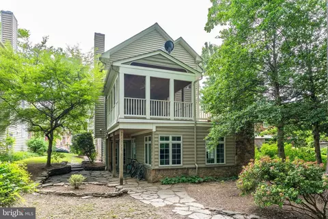 Exterior - 6732 Baron Rd, Mclean, VA 22101 photo 23 of 25