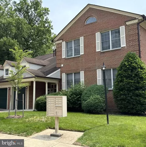 7253 Glen Hollow Ct #53/4, Annandale, VA 22003