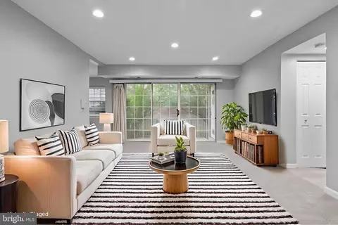 1931 Wilson Ln #101, Mclean, VA 22102