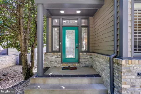 Exterior - 1460 Waterfront Rd, Reston, VA 20194 photo 4 of 9