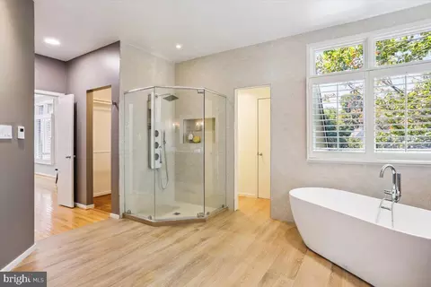Bath - 1460 Waterfront Rd, Reston, VA 20194 photo 4 of 6