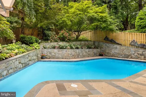 1332 Skipwith Rd, Mclean, VA 22101 photo 28