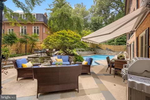 1332 Skipwith Rd, Mclean, VA 22101 photo 31