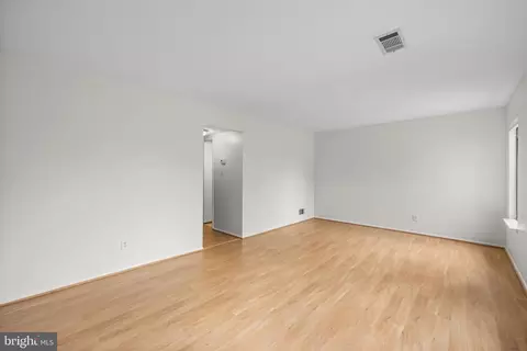 1709 Westwind Way #10B, Mclean, VA 22102 photo 4
