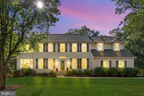 12123 Windsor Hall Way, Herndon, VA 20170