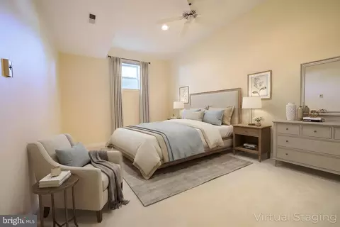 Bedroom - 1410 Cedar Ave, Mclean, VA 22101 photo 6 of 8