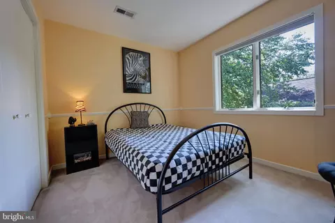 Bedroom - 1410 Cedar Ave, Mclean, VA 22101 photo 3 of 8