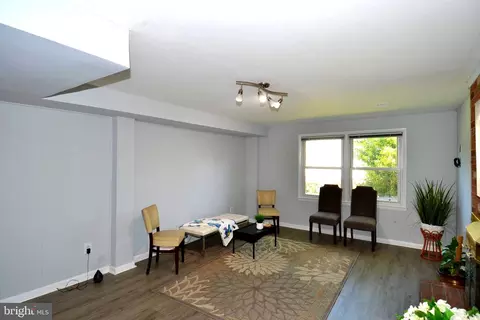 Living - 7103 Galgate Dr, Springfield, VA 22152 photo 6 of 17