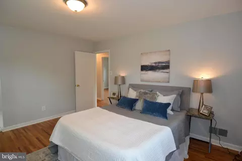 Bedroom - 7103 Galgate Dr, Springfield, VA 22152 photo 1 of 8