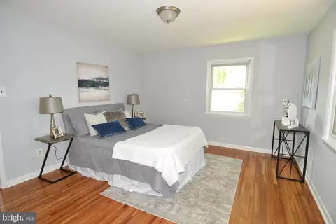 Bedroom - 7103 Galgate Dr, Springfield, VA 22152 photo 5 of 8