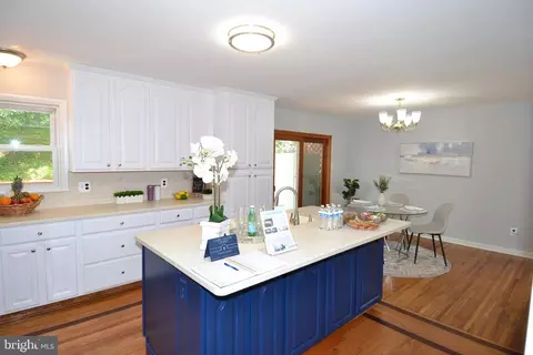 Kitchen - 7103 Galgate Dr, Springfield, VA 22152 photo 4 of 6