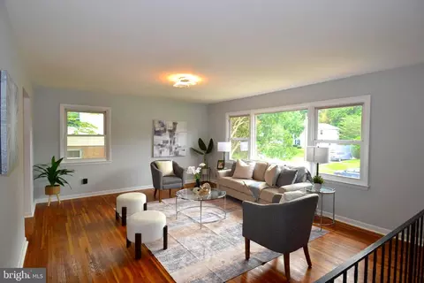 Living - 7103 Galgate Dr, Springfield, VA 22152 photo 2 of 17