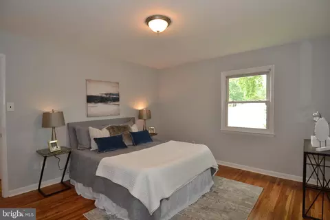 Bedroom - 7103 Galgate Dr, Springfield, VA 22152 photo 2 of 8