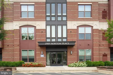 3989 Norton #105, Fairfax, VA 22030