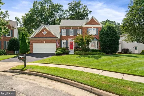 6137 Parsley Dr, Alexandria, VA 22310