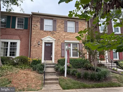 7850 Butterfield Ln, Annandale, VA 22003