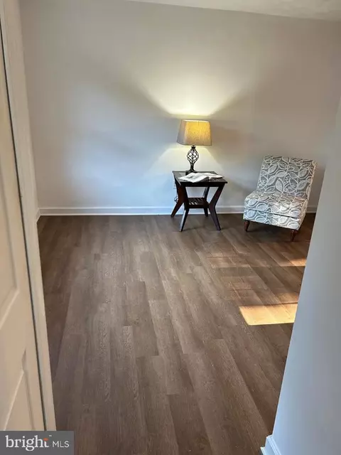 Entry Way - 8408 Dampier Ct, Springfield, VA 22153 photo 5 of 6