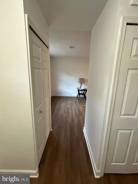 Entry Way - 8408 Dampier Ct, Springfield, VA 22153 photo 4 of 6