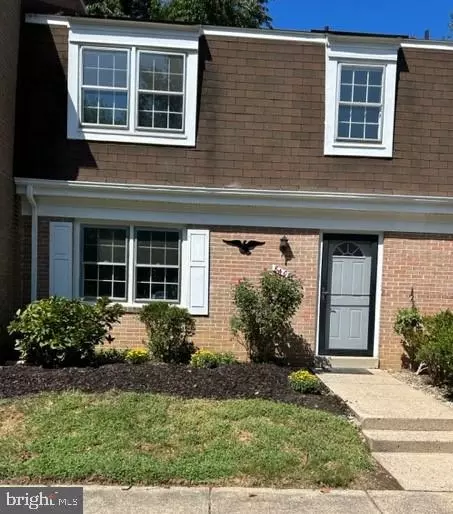 8408 Dampier Ct, Springfield, VA 22153