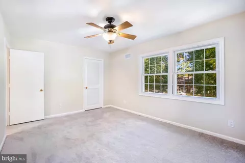 8345 Forrester Blvd, Springfield, VA 22152 photo 16
