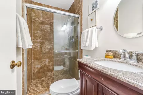 8345 Forrester Blvd, Springfield, VA 22152 photo 18