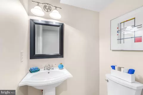 8345 Forrester Blvd, Springfield, VA 22152 photo 24