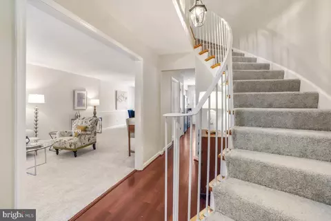 8345 Forrester Blvd, Springfield, VA 22152 photo 3