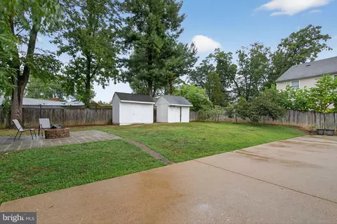 Exterior - 5400 Montgomery St, Springfield, VA 22151 photo 6 of 8