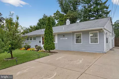 Exterior - 5400 Montgomery St, Springfield, VA 22151 photo 3 of 8