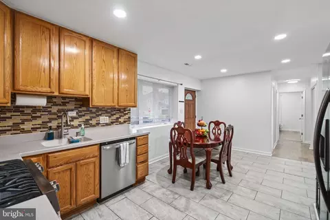 Entry Way - 5400 Montgomery St, Springfield, VA 22151 photo 1 of 6