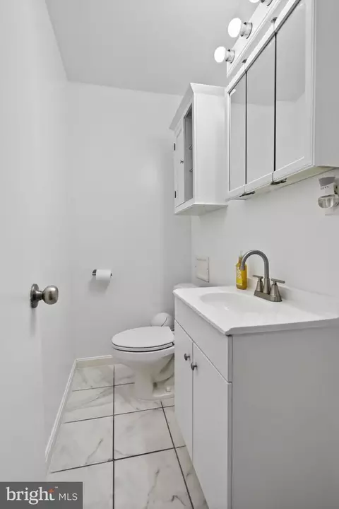 Bath - 5400 Montgomery St, Springfield, VA 22151 photo 1 of 2