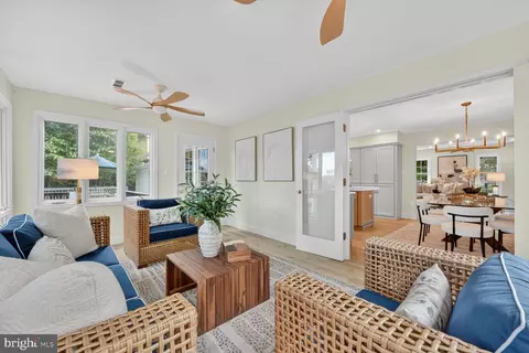 9802 Clyde Ct, Vienna, VA 22181 photo 22