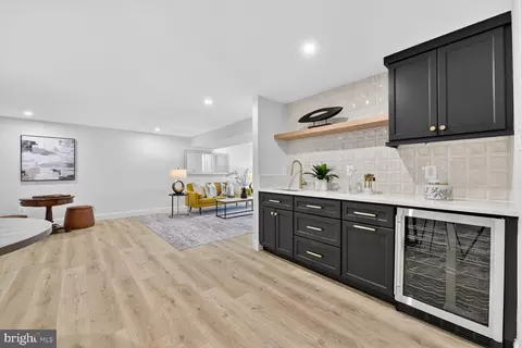 9802 Clyde Ct, Vienna, VA 22181 photo 38