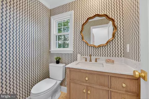 9802 Clyde Ct, Vienna, VA 22181 photo 26