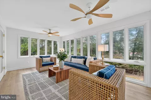 9802 Clyde Ct, Vienna, VA 22181 photo 24