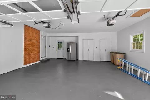 9802 Clyde Ct, Vienna, VA 22181 photo 48