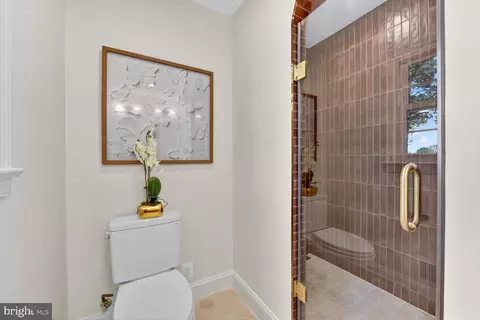 9802 Clyde Ct, Vienna, VA 22181 photo 30