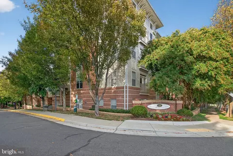 9490 Virginia Center Blvd #127, Vienna, VA 22181