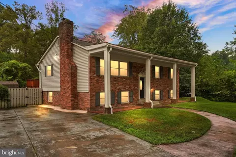 7515 Pleasant Way, Annandale, VA 22003