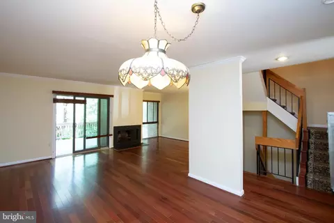 Living - 2029 Wethersfield Ct, Reston, VA 20191 photo 1 of 8