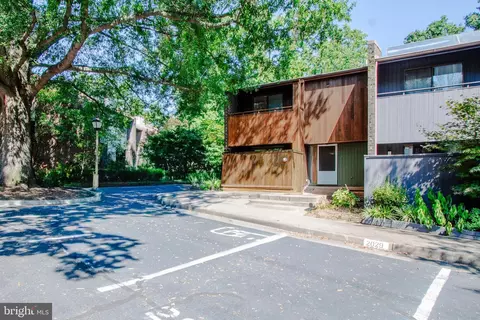 Other - 2029 Wethersfield Ct, Reston, VA 20191 photo 3 of 7