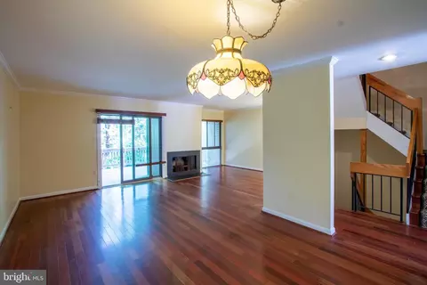 Living - 2029 Wethersfield Ct, Reston, VA 20191 photo 4 of 8