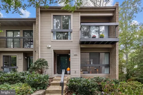 11648 Ivystone Ct #1B2, Reston, VA 20191