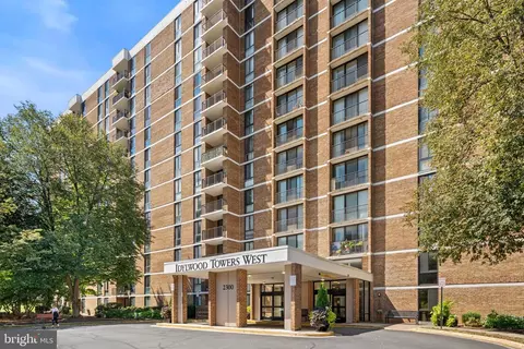 2300 Pimmit Dr #1012, Falls Church, VA 22043