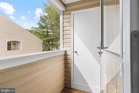 Exterior - 7802 Harrowgate Cir #D, Springfield, VA 22152 photo 3 of 4
